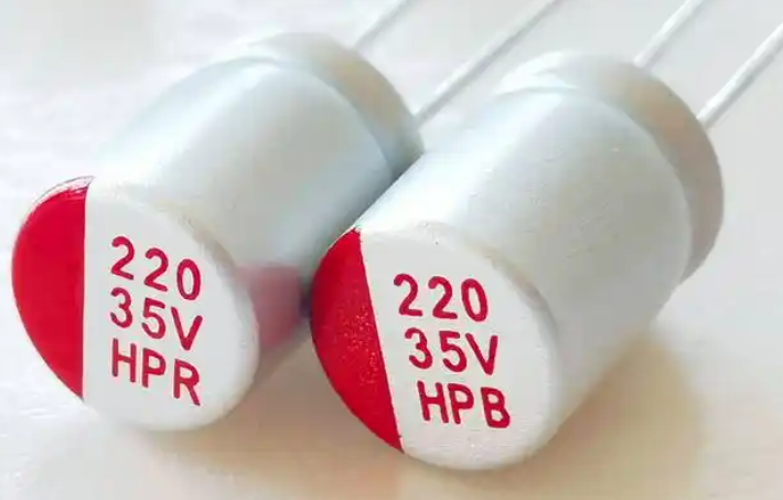 固態(tài)電容的性能特點(diǎn)有哪些？